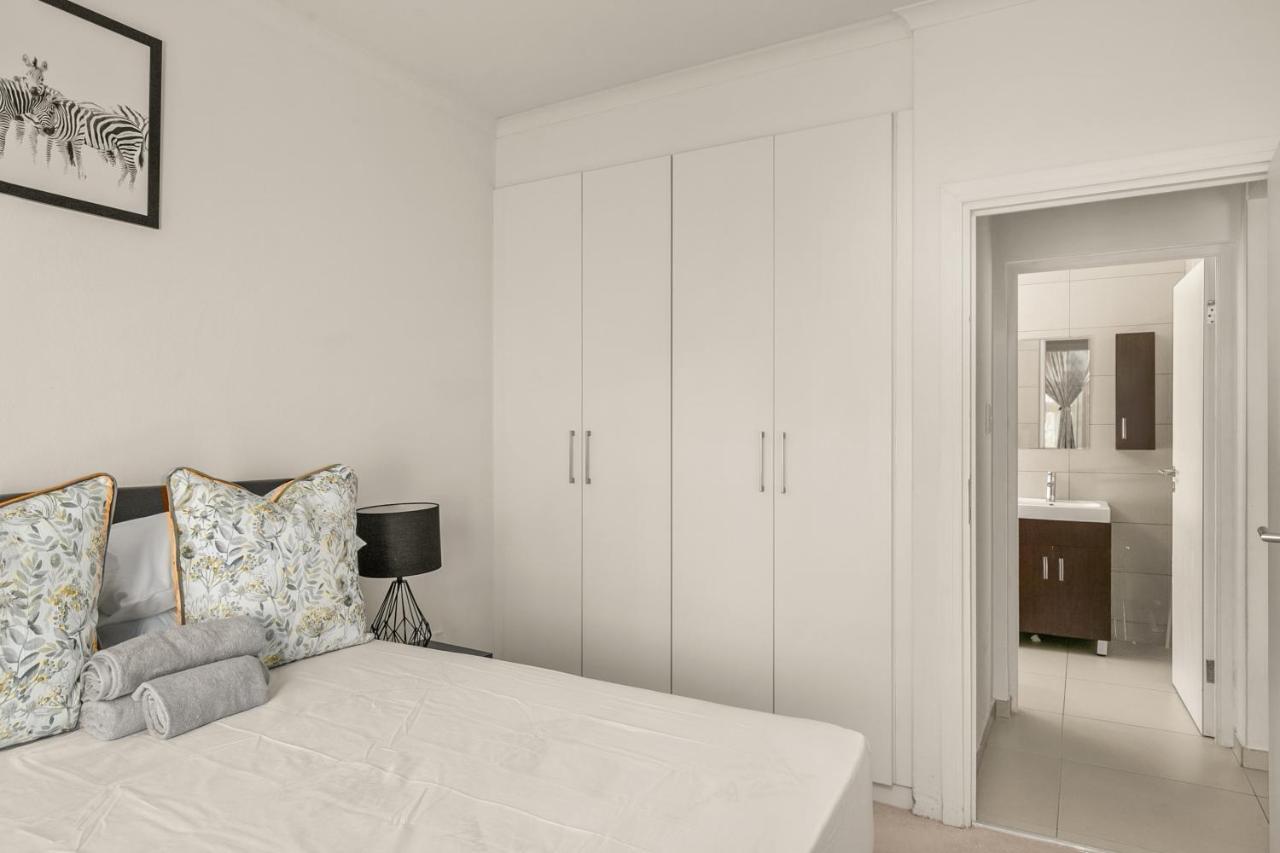 V&S Apartments - Immaculate Luxury Apartment In Fourways, Johannesburg Sandton Exterior foto