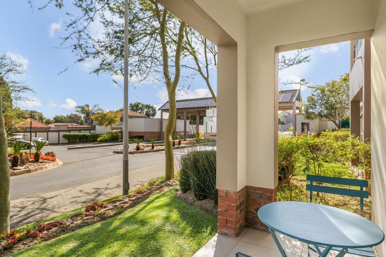 V&S Apartments - Immaculate Luxury Apartment In Fourways, Johannesburg Sandton Exterior foto